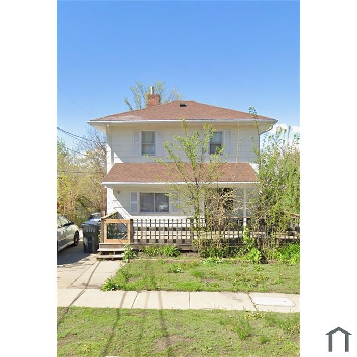 1526 W 10th St